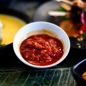 Tante Kookt Sambal - Tante Kookt - Moluks Eten Thuisbezorgd